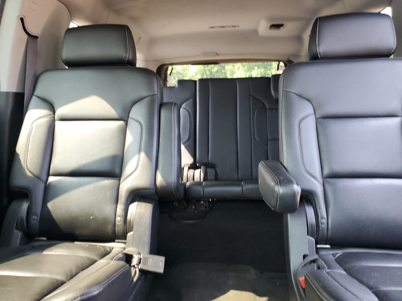 2015 Chevrolet Suburban K1500 Lt VIN: 1GNSKJKC8FR551790 Lot: 64694485