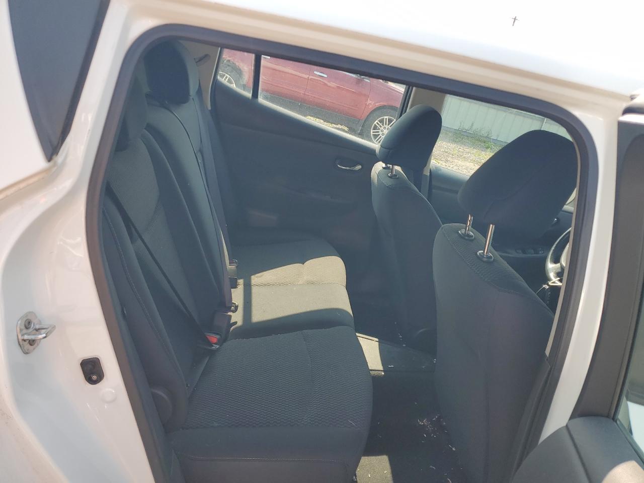 2015 Nissan Leaf S VIN: 1N4AZ0CP3FC318310 Lot: 63159845