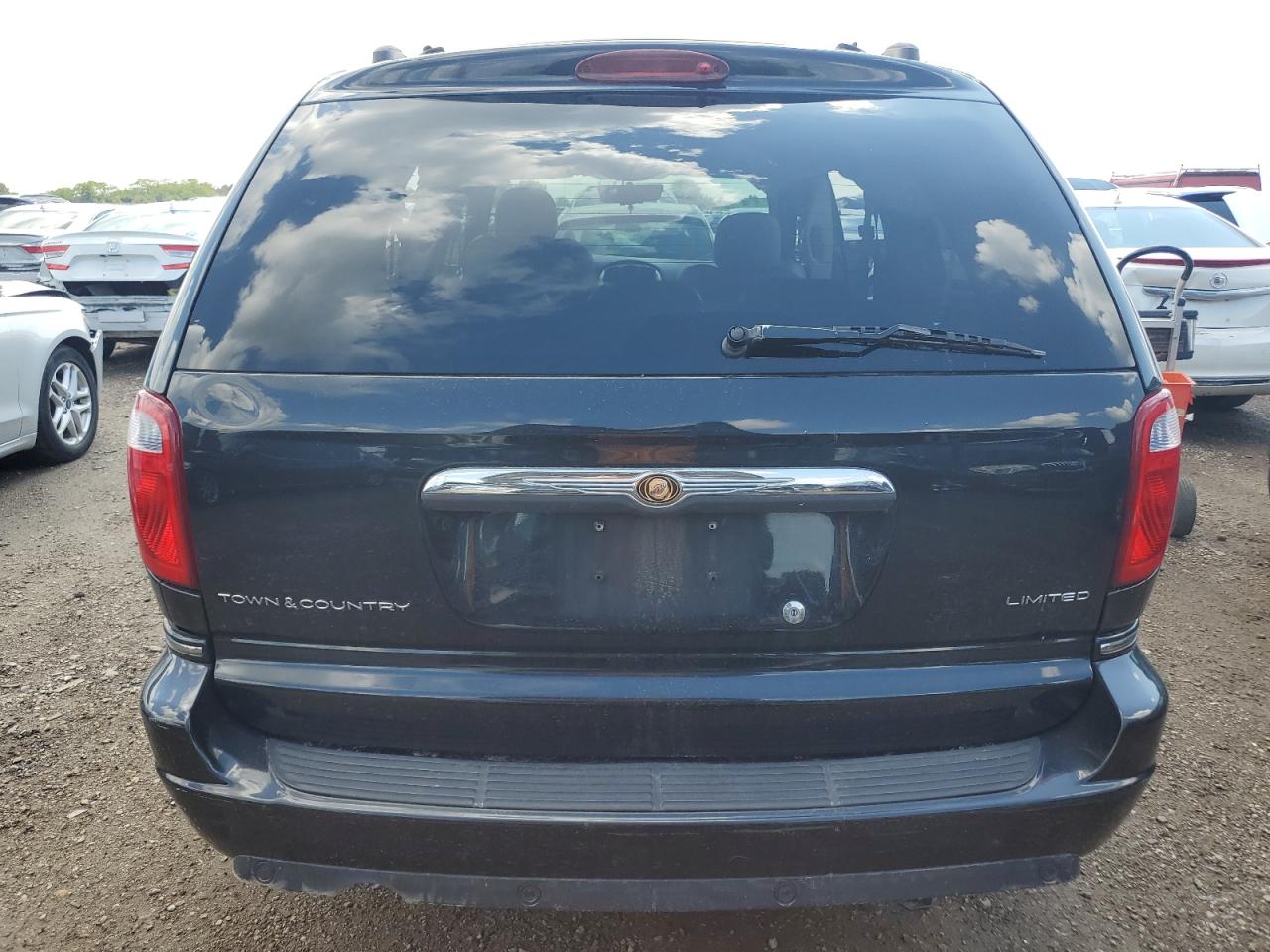 2007 Chrysler Town & Country Limited VIN: 2A8GP64L37R144779 Lot: 64186295