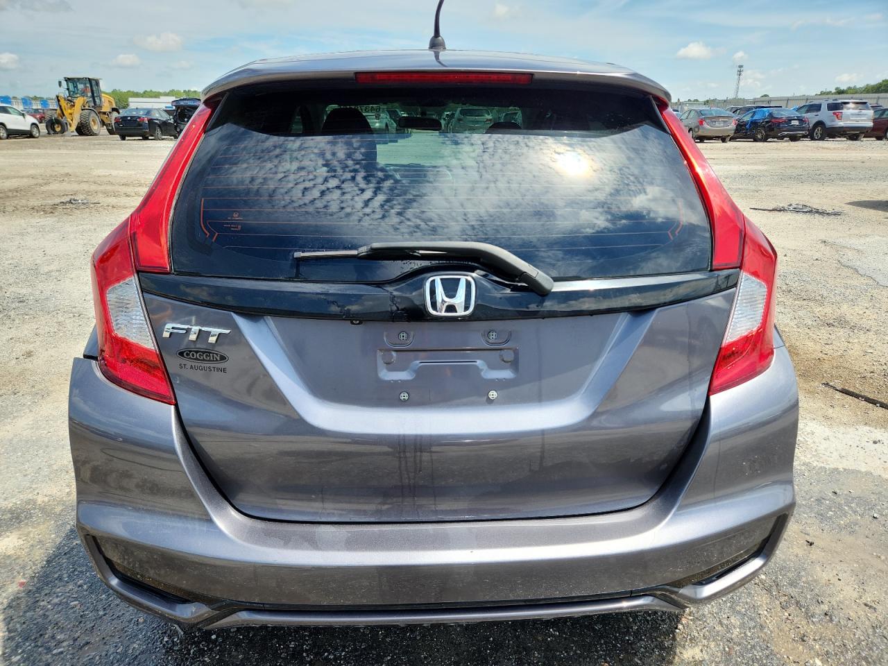 2019 Honda Fit Lx VIN: 3HGGK5H44KM744618 Lot: 64378165