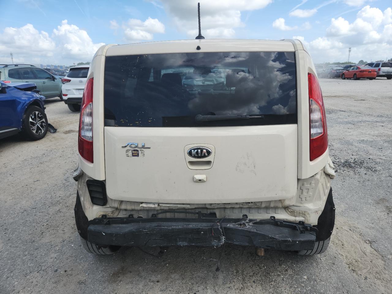 2013 Kia Soul + VIN: KNDJT2A61D7775849 Lot: 65275615