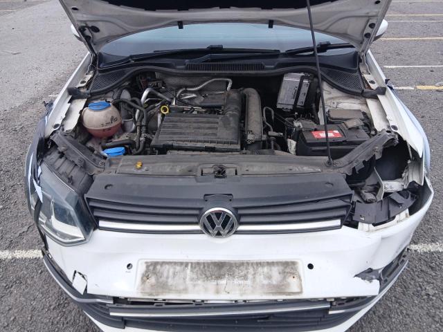 2015 VOLKSWAGEN POLO SE TS