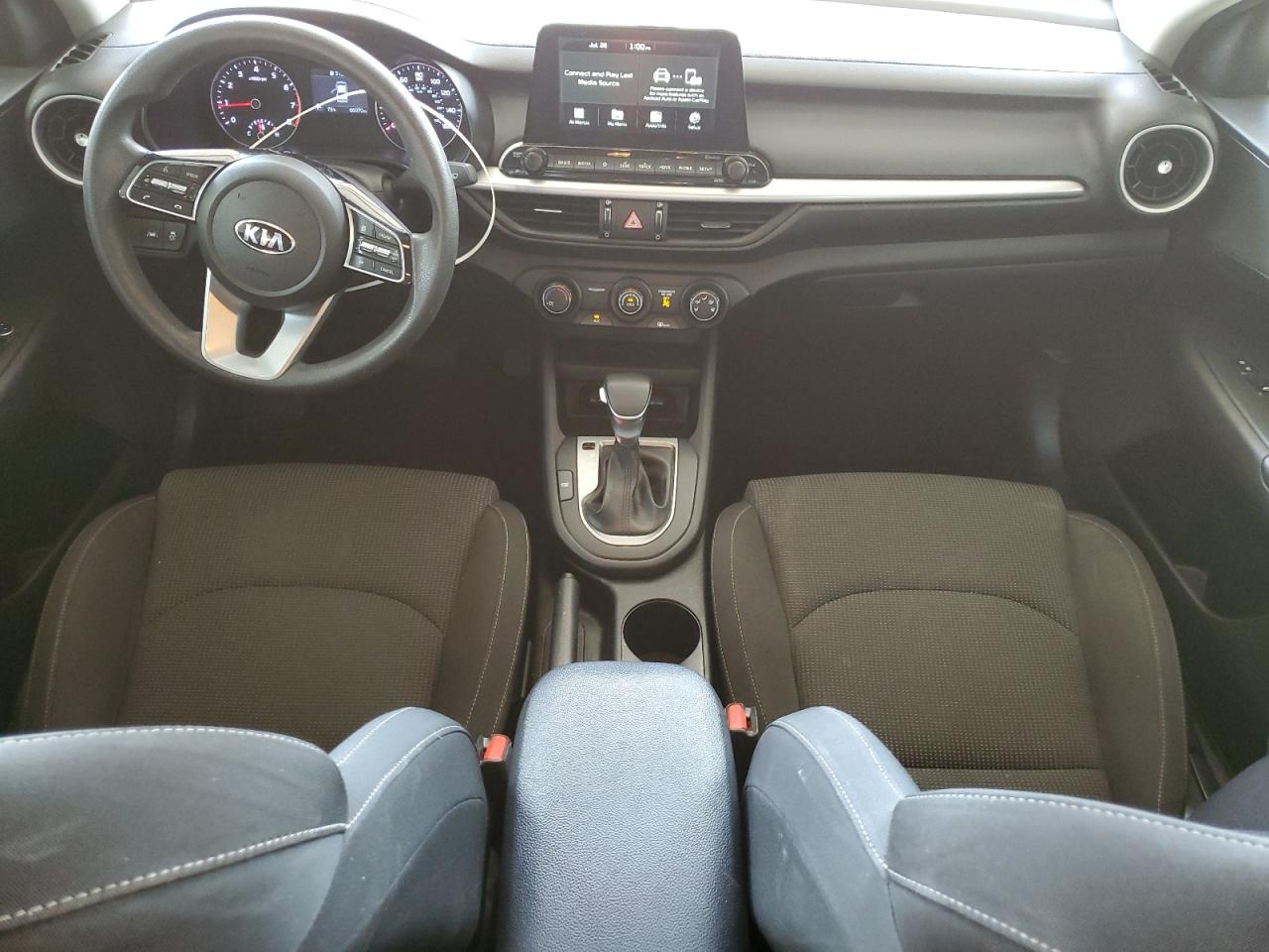 3KPF24AD7ME270014 2021 Kia Forte Fe