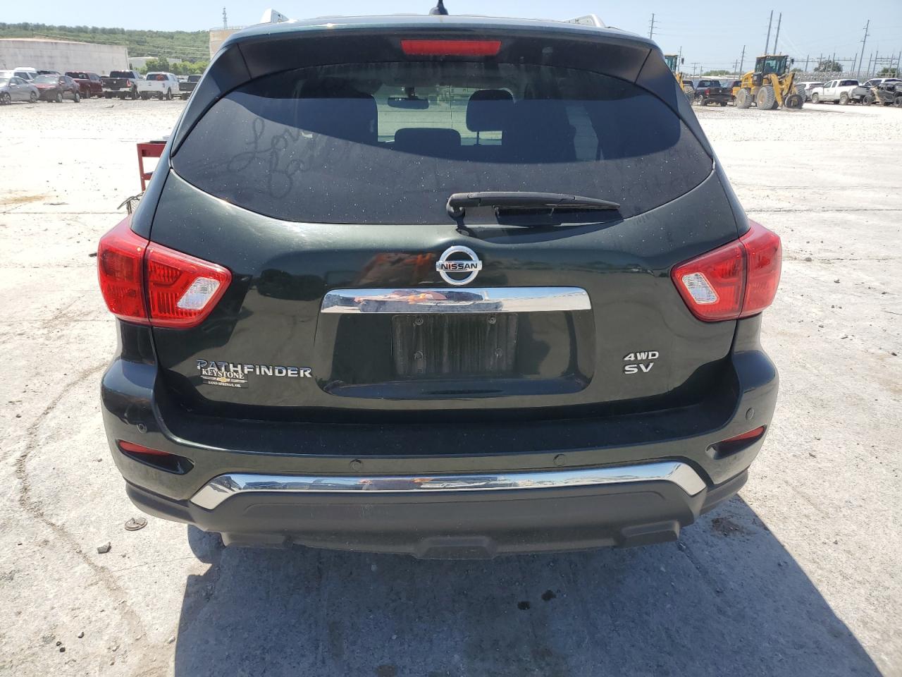 2018 Nissan Pathfinder S VIN: 5N1DR2MM3JC621714 Lot: 65651185