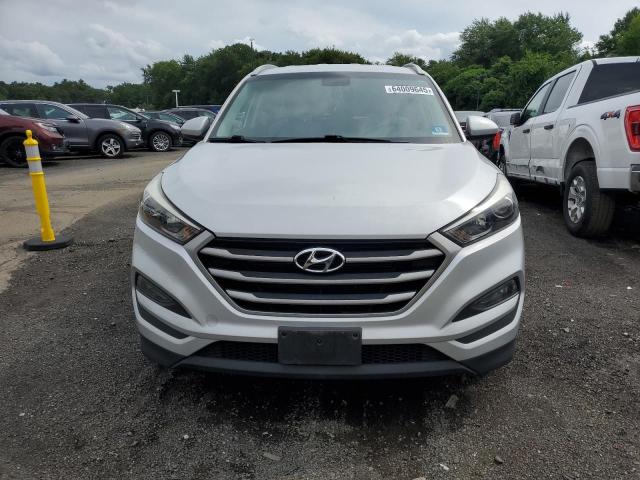  HYUNDAI TUCSON 2017 Серебристый