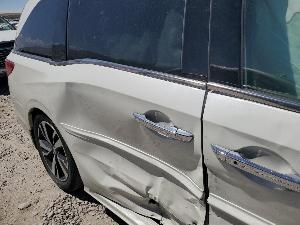 2018 Honda Odyssey Elite VIN: 5FNRL6H94JB035597 Lot: 66160925