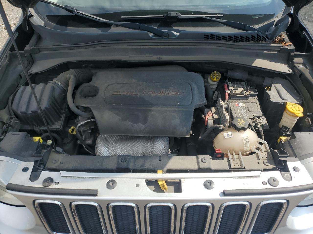 2015 Jeep Renegade Limited VIN: ZACCJBDT0FPBS4847 Lot: 65622885