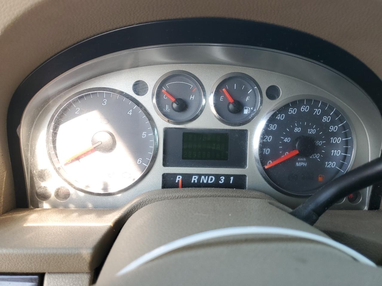 2004 Mercury Monterey VIN: 2MRDA20204BJ15131 Lot: 64902065