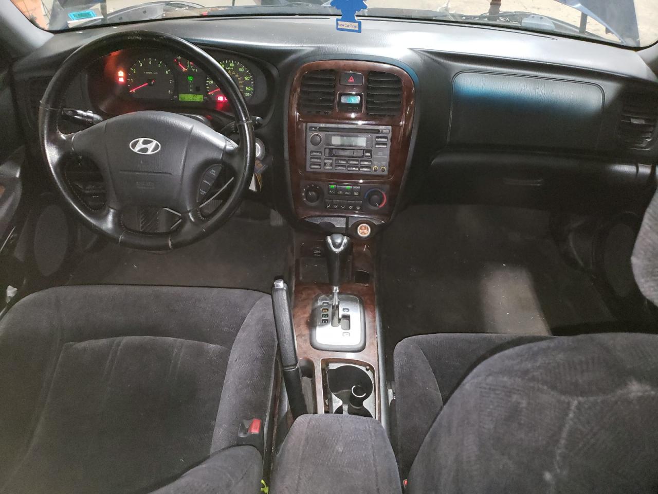 2002 Hyundai Sonata Gls VIN: KMHWF35H22A640633 Lot: 66464445