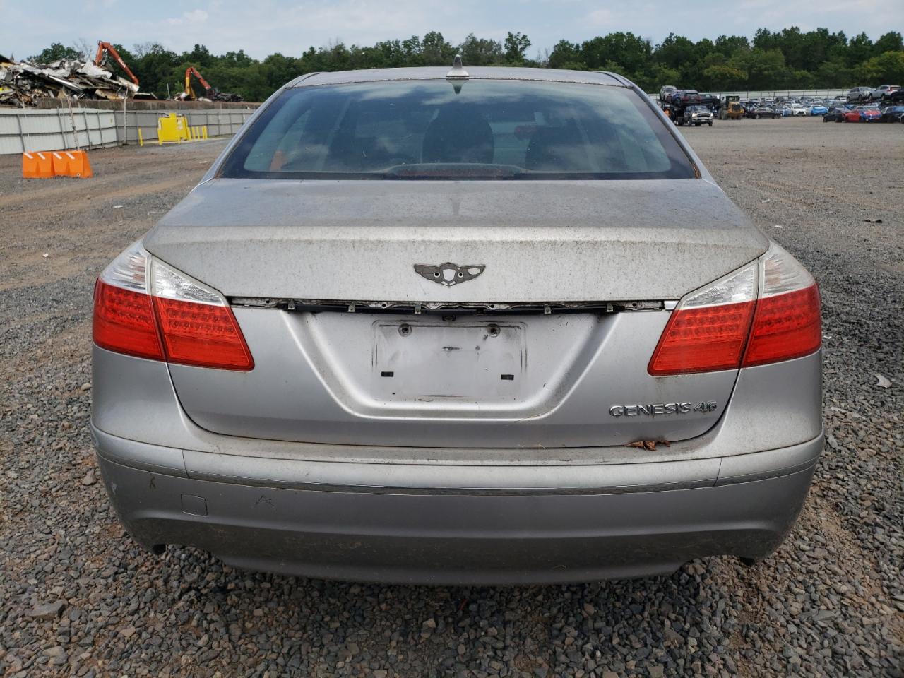 2010 Hyundai Genesis 4.6L VIN: KMHGC4DF0AU084869 Lot: 65798475