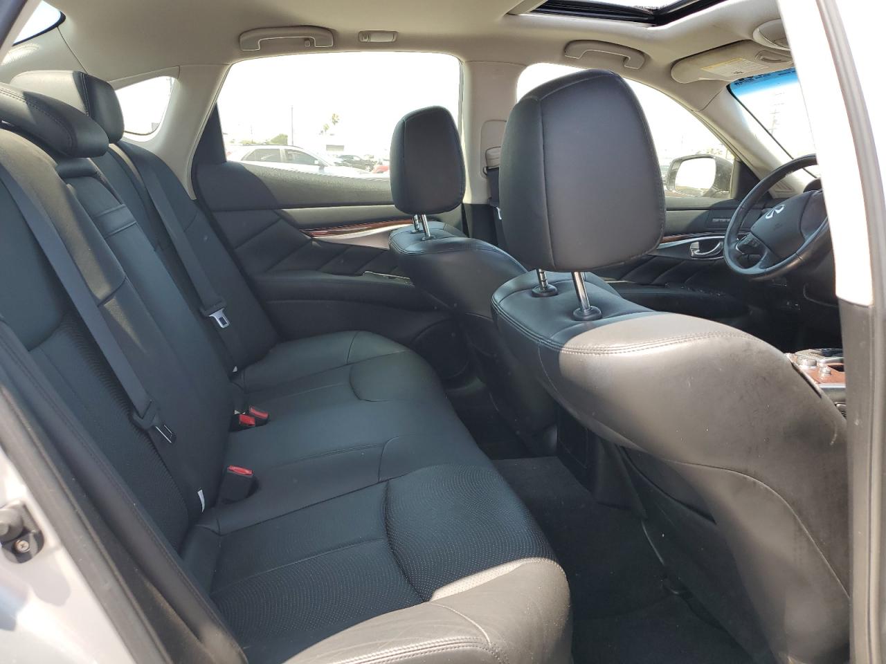 2015 Infiniti Q70 3.7 VIN: JN1BY1AP7FM541263 Lot: 64997565