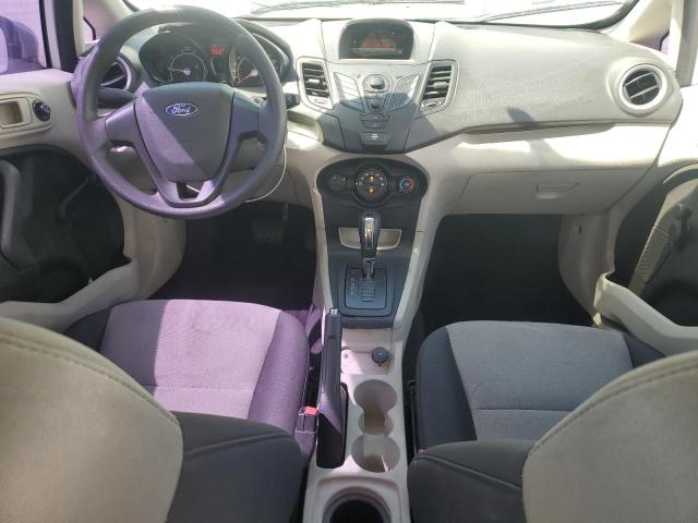 Седаны FORD FIESTA 2013 Белы