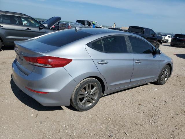  HYUNDAI ELANTRA 2017 Srebrny
