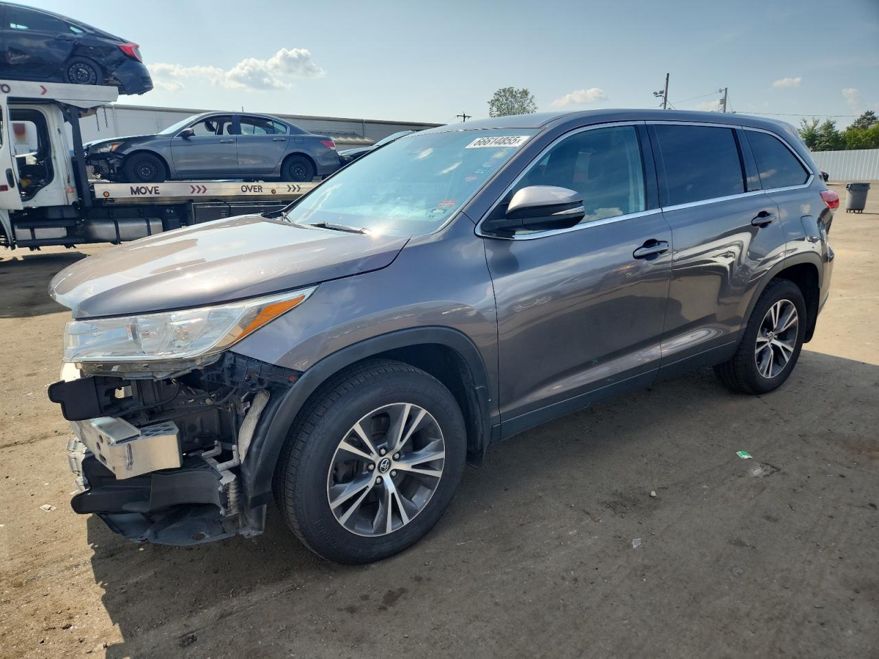 B*E様 未使用 theredthread 2019 TOYOTA HIGHLANDER LE | 5TDBZRFH5KS933313