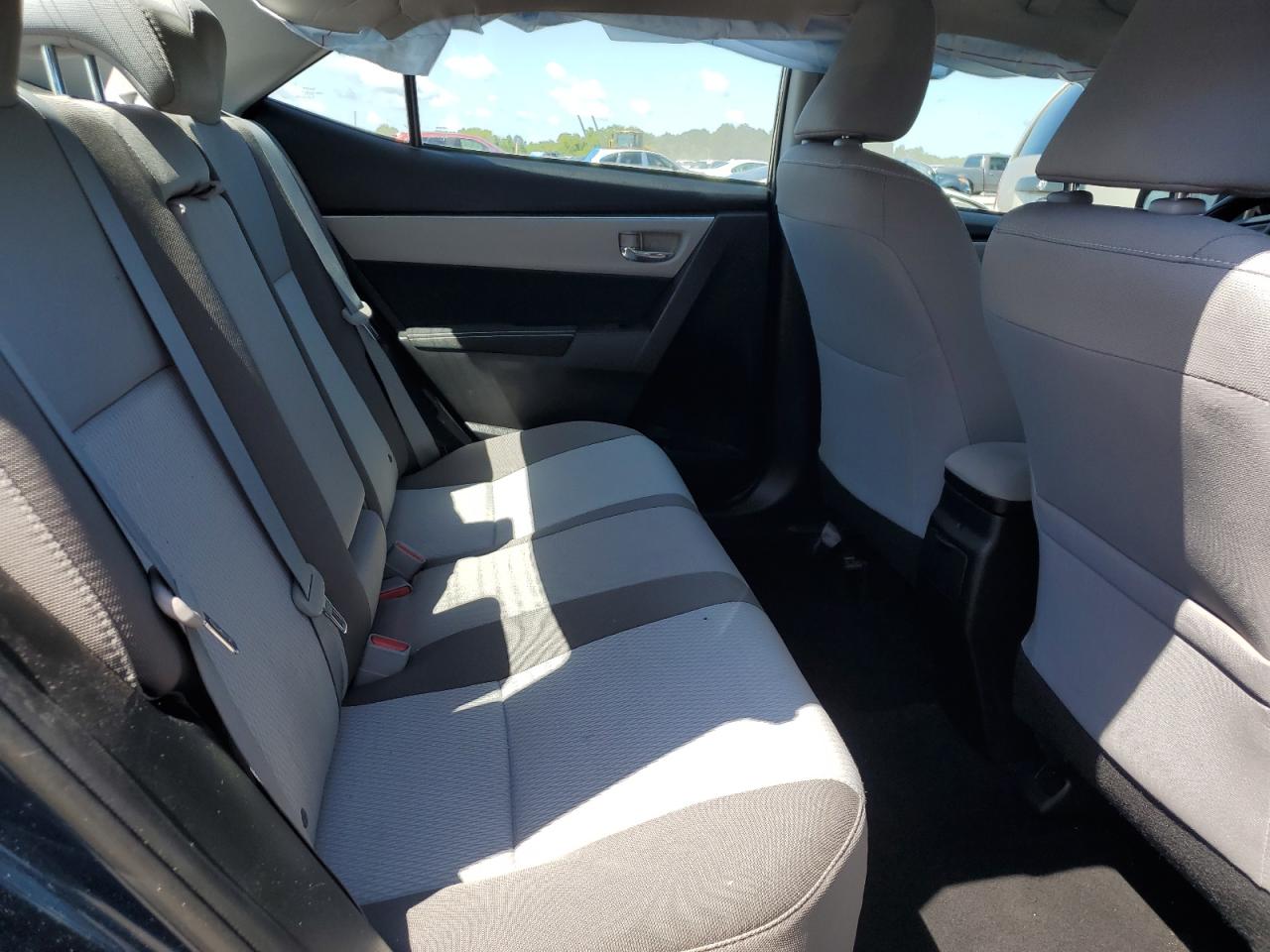 2017 Toyota Corolla L VIN: 5YFBURHE7HP674388 Lot: 64770015