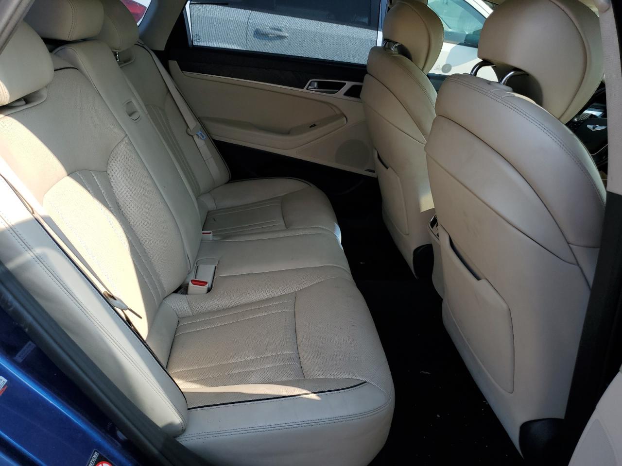 2015 Hyundai Genesis 3.8L VIN: KMHGN4JE4FU036675 Lot: 60666475