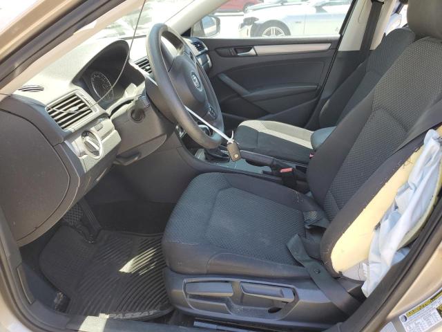  VOLKSWAGEN PASSAT 2015 Золотой