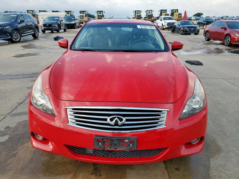  INFINITI G37 2013 Czerwony