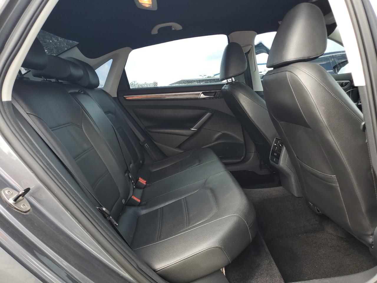 2017 Volkswagen Passat Se VIN: 1VWBT7A34HC074563 Lot: 63696385