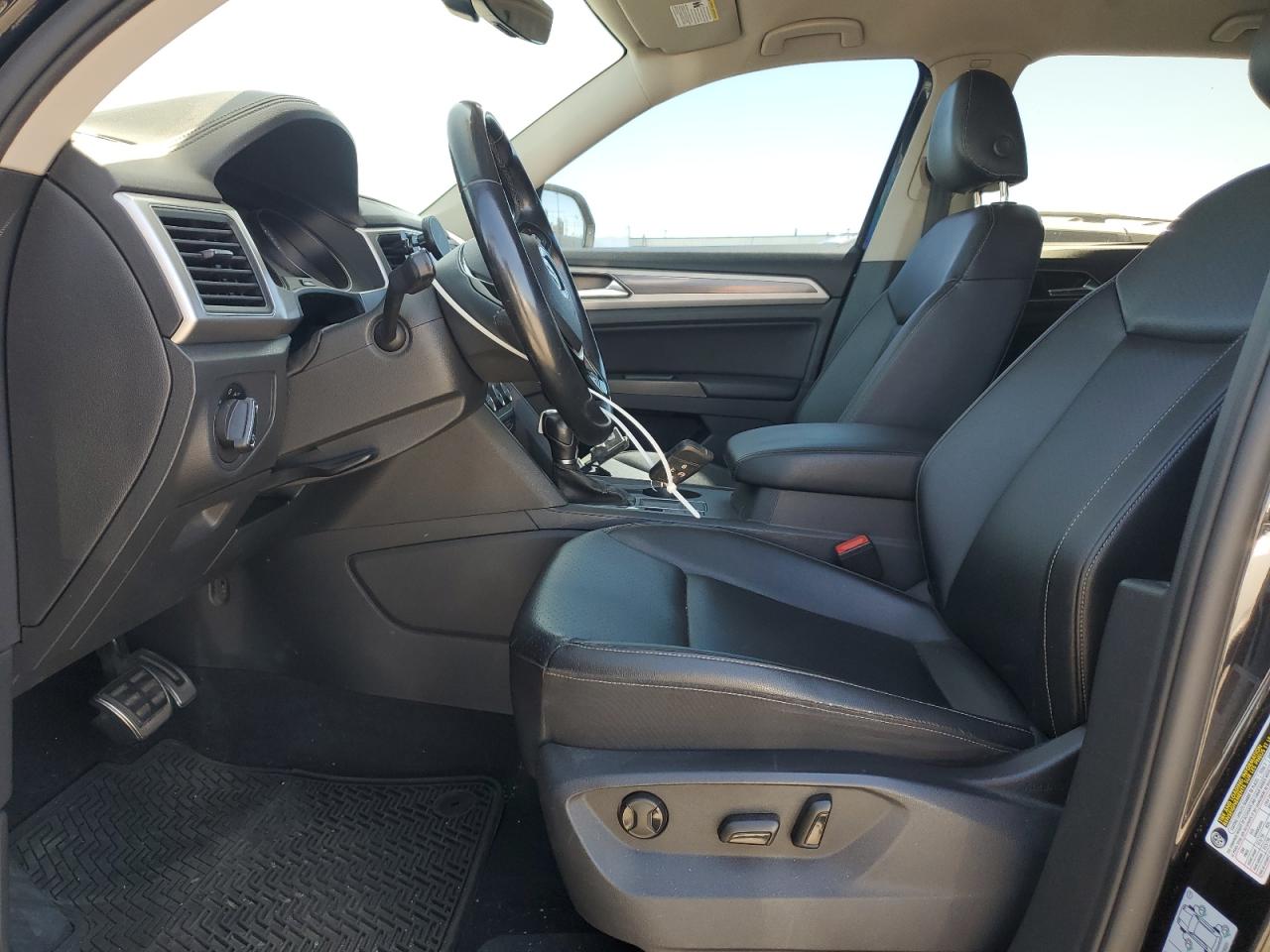 2019 Volkswagen Atlas Se VIN: 1V2YR2CA9KC578851 Lot: 64137355