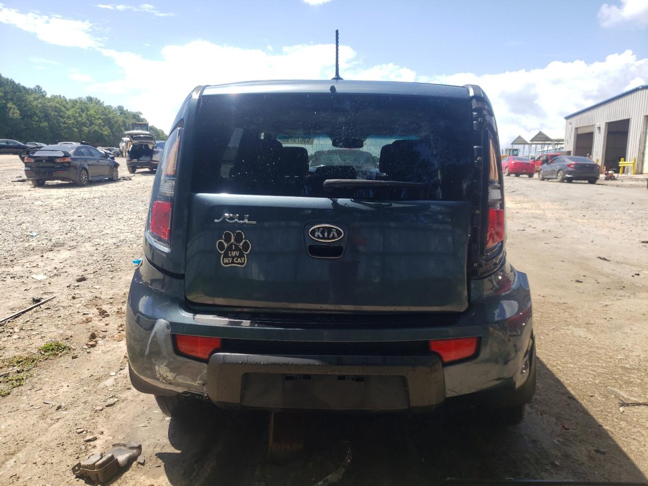 2011 Kia Soul + VIN: KNDJT2A26B7312700 Lot: 63675735