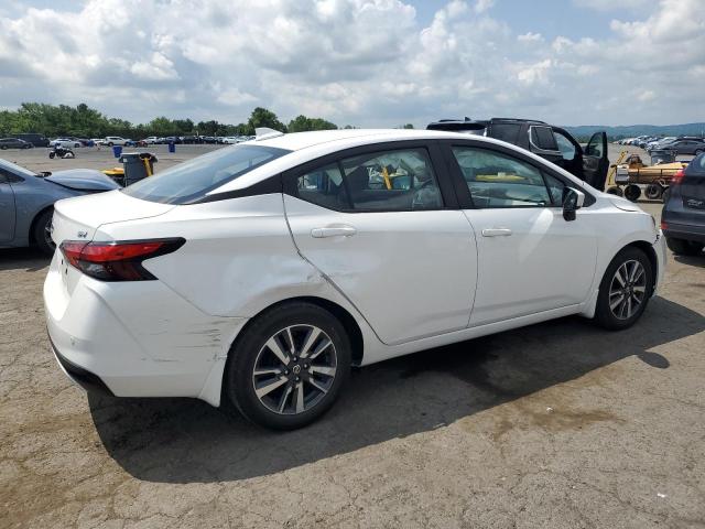  NISSAN VERSA 2022 Biały