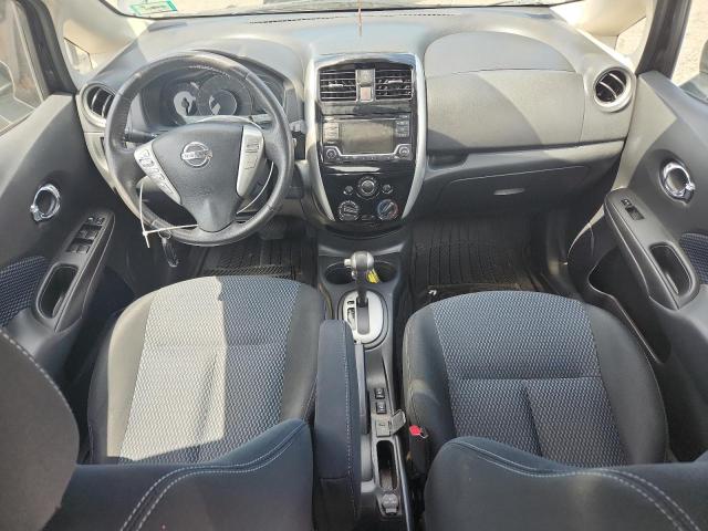 Hatchbacks NISSAN VERSA 2015 Czarny