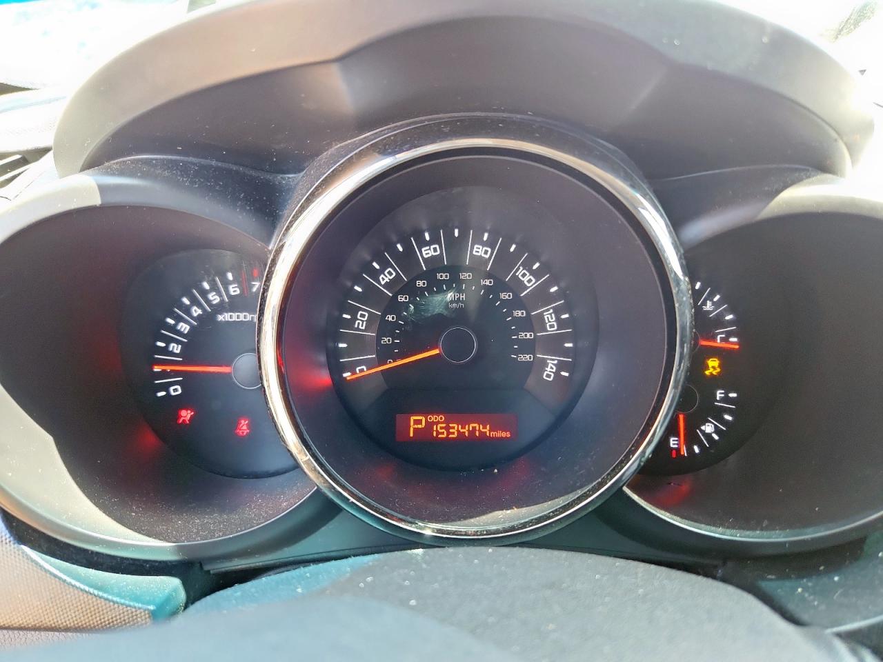 2011 Kia Soul + VIN: KNDJT2A24B7254845 Lot: 62287735