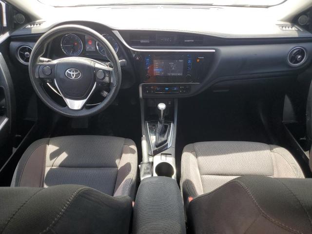 Седаны TOYOTA COROLLA 2017 Серебристый