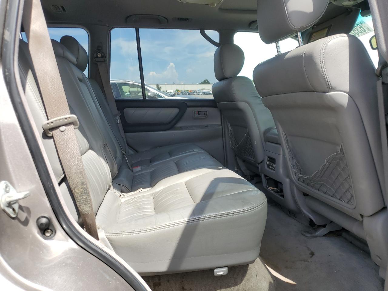 2005 Toyota Land Cruiser VIN: JTEHT05JX52069233 Lot: 63523745