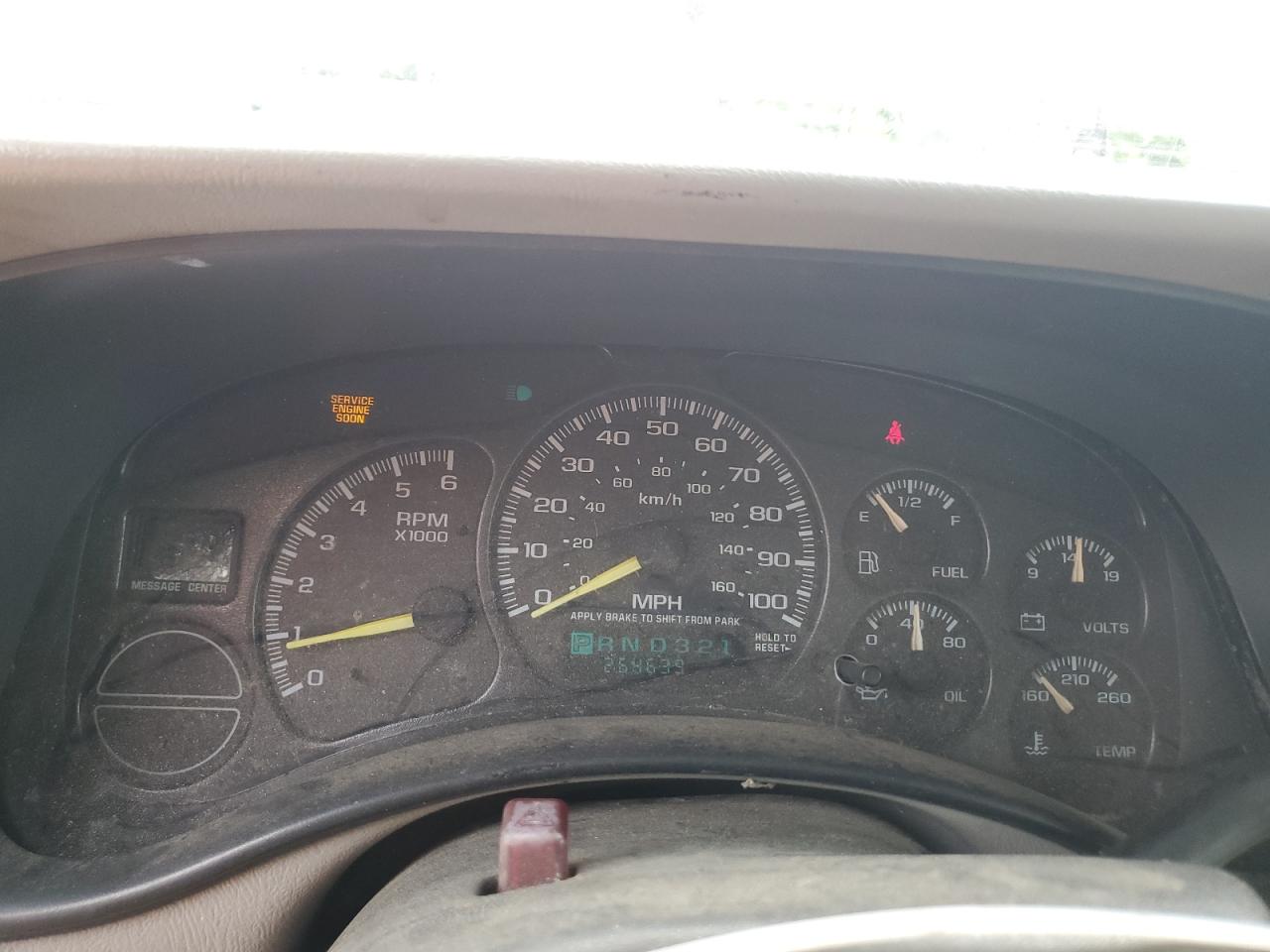2000 Chevrolet Silverado C1500 VIN: 2GCEC19T1Y1228279 Lot: 63316005
