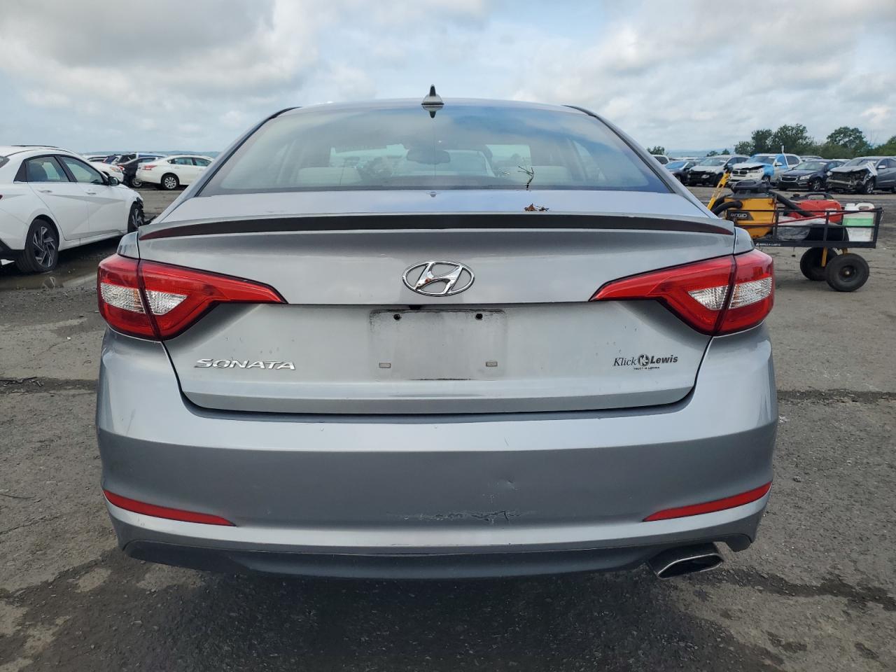 2015 Hyundai Sonata Se VIN: 5NPE24AF9FH020902 Lot: 64479925