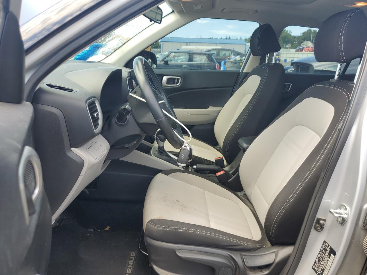 kmhrc8a37mu084902 KMHRC8A37MU084902 2021 Hyundai Venue Sel