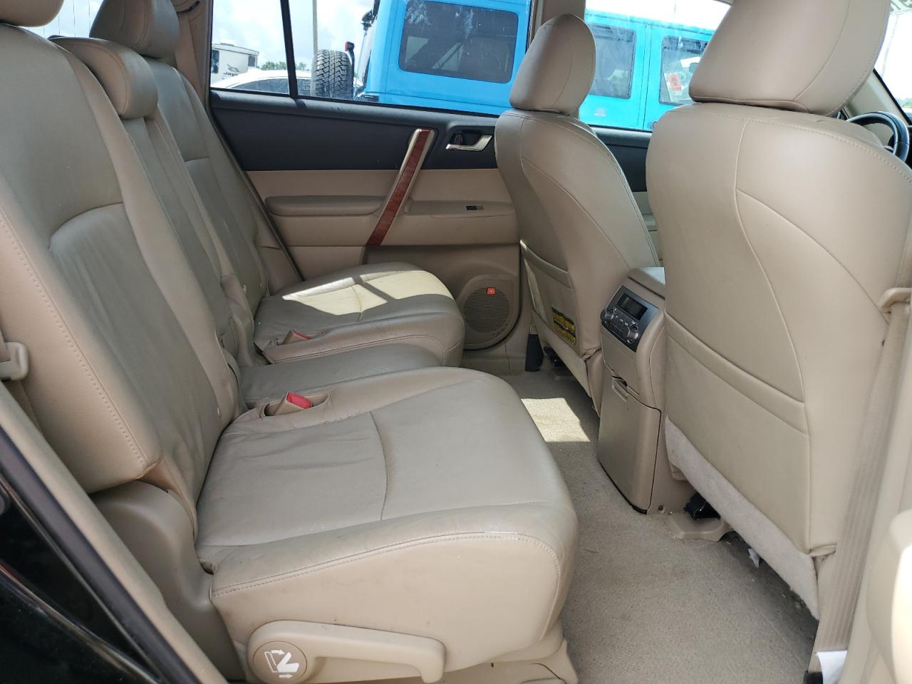 2008 Toyota Highlander Limited VIN: JTEES42A382007923 Lot: 64591305