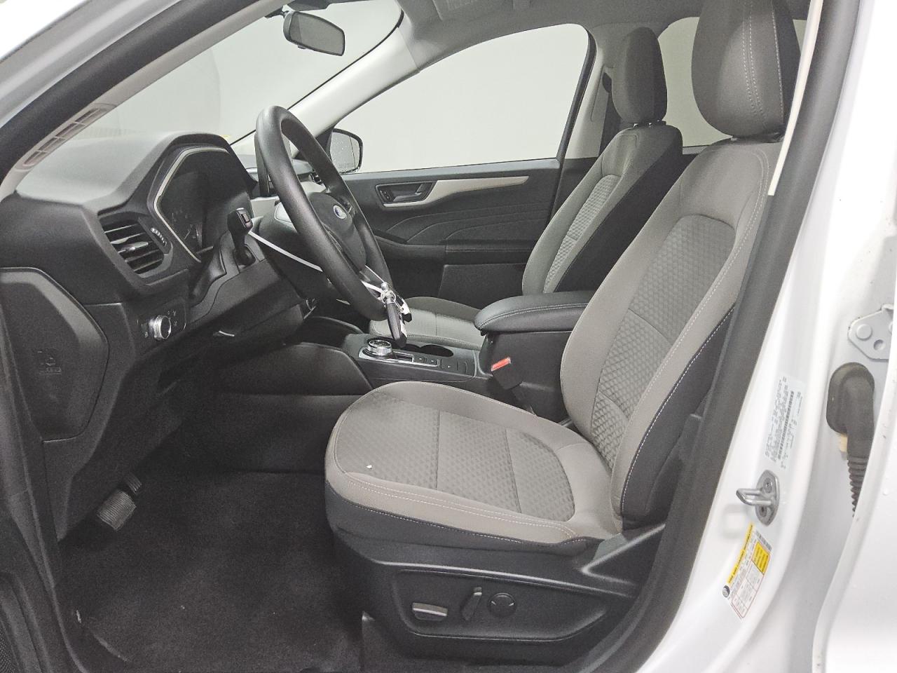 2022 Ford Escape Se VIN: 1FMCU9BZ8NUA61450 Lot: 64130385