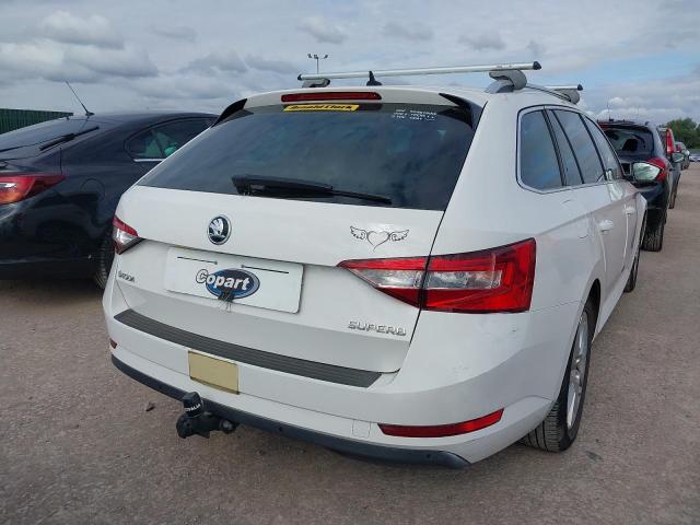 2018 SKODA SUPERB SE