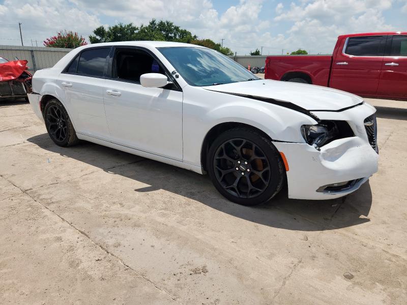  CHRYSLER 300 2019 White