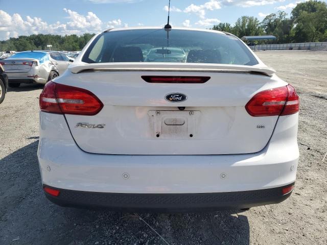  FORD FOCUS 2015 Белы