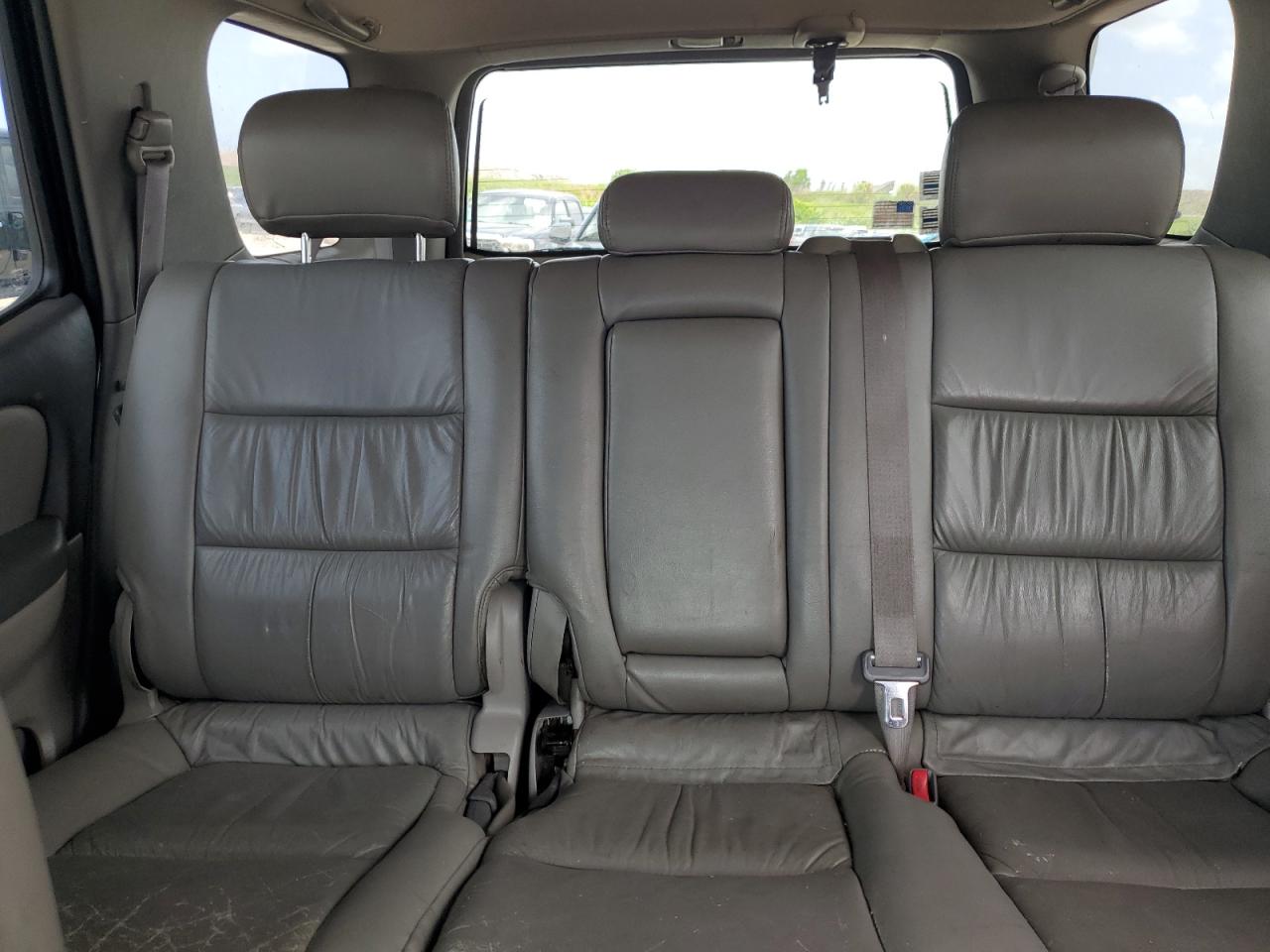 2002 Toyota Sequoia Sr5 VIN: 5TDZT34A42S068899 Lot: 64586565