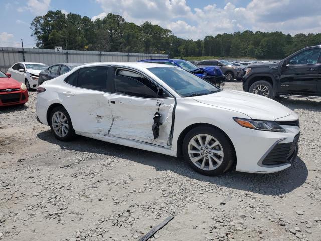  TOYOTA CAMRY 2021 Белы