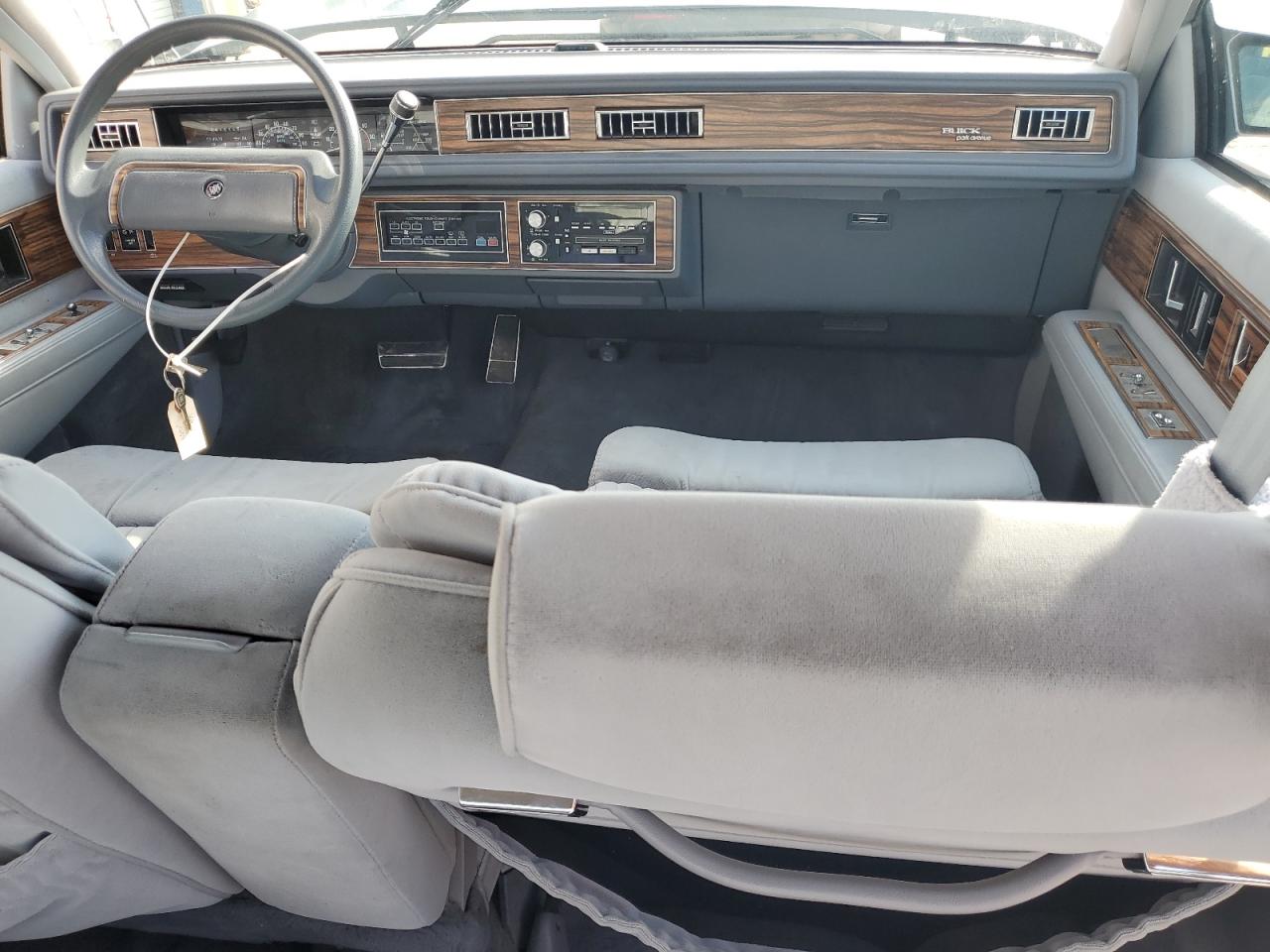 1990 Buick Electra Park Avenue VIN: 1G4CW54CXL1616831 Lot: 64422565