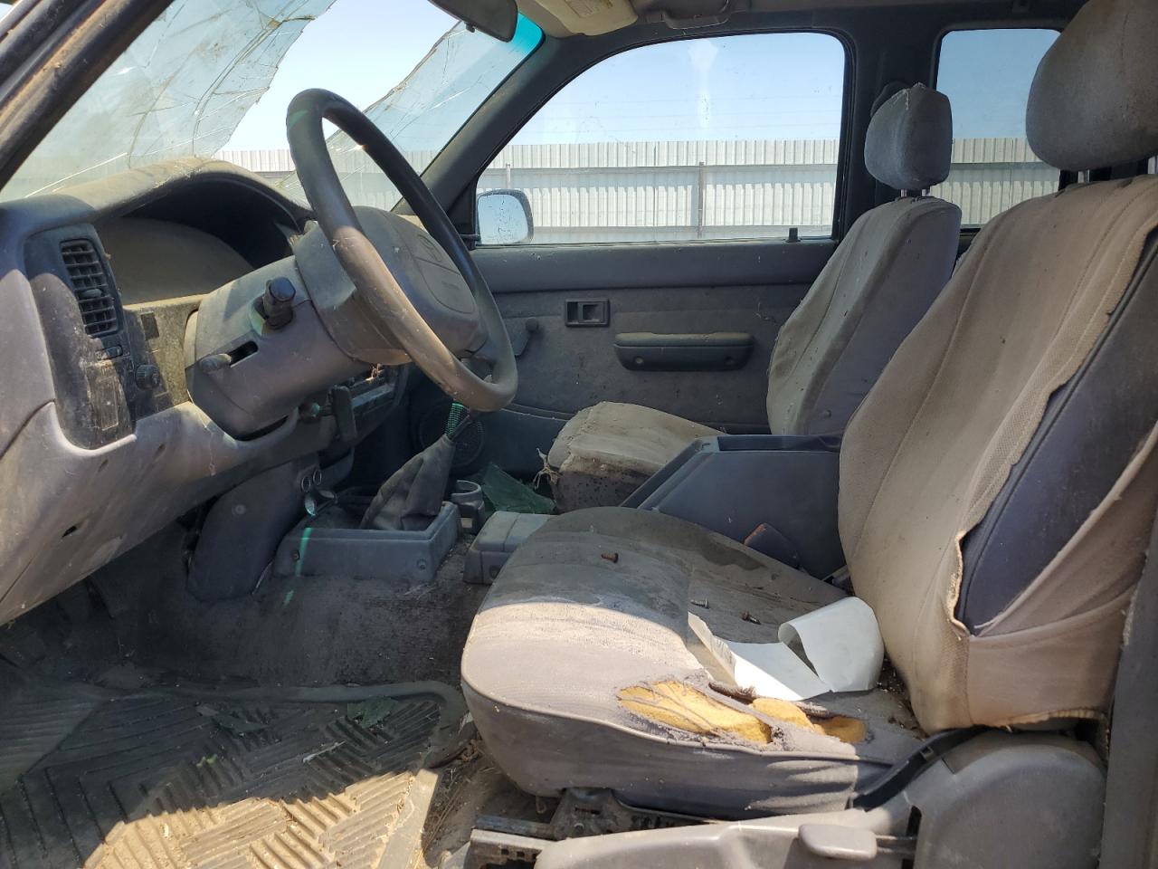 2000 Toyota Tacoma Xtracab VIN: 4TAVL52N0YZ610583 Lot: 64524535