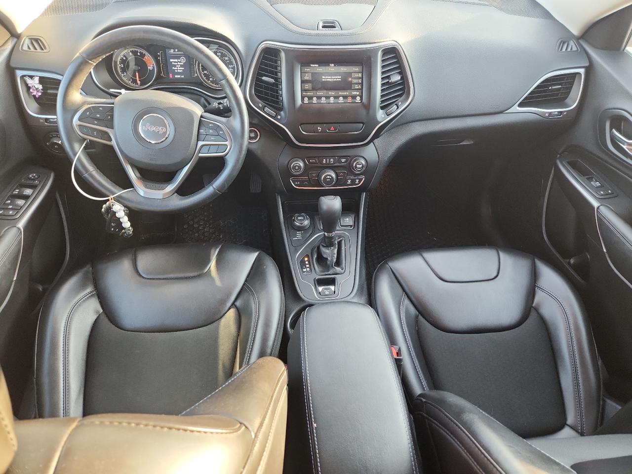 2019 Jeep Cherokee Latitude Plus VIN: 1C4PJMLX1KD359896 Lot: 64232265