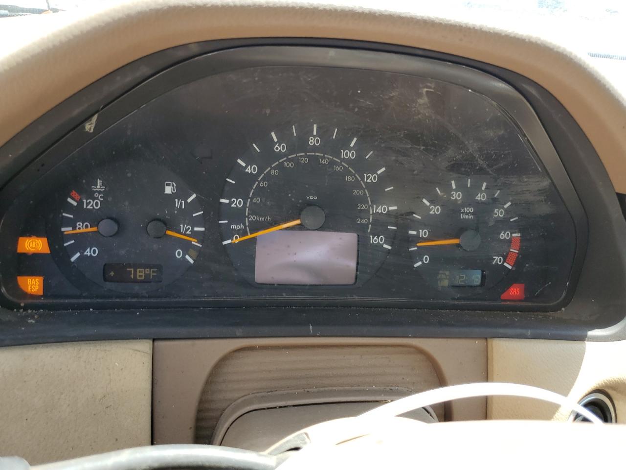 2002 Mercedes-Benz E 320 VIN: WDBJF65J72B398725 Lot: 64122445