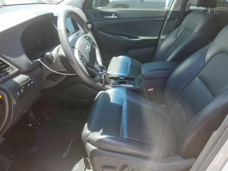  HYUNDAI TUCSON 2016 Srebrny