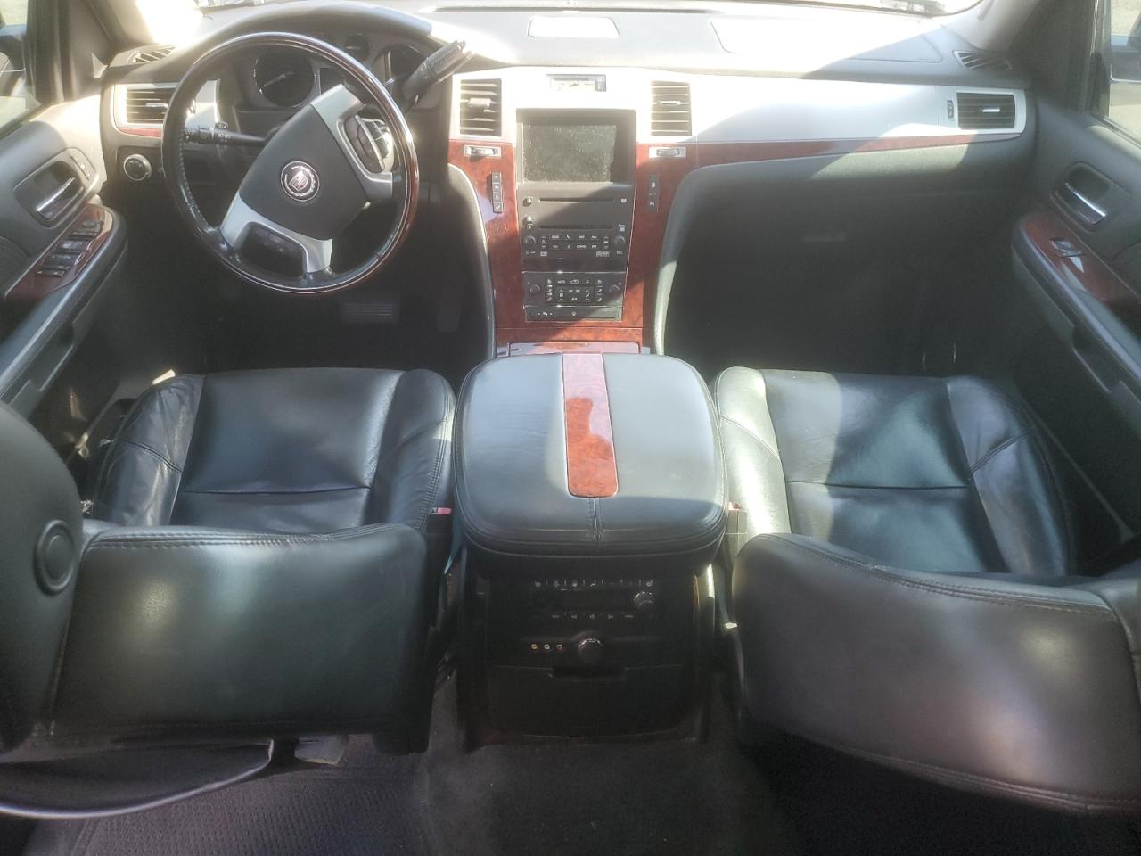 2008 Cadillac Escalade Esv VIN: 1GYFK66858R227075 Lot: 64331445