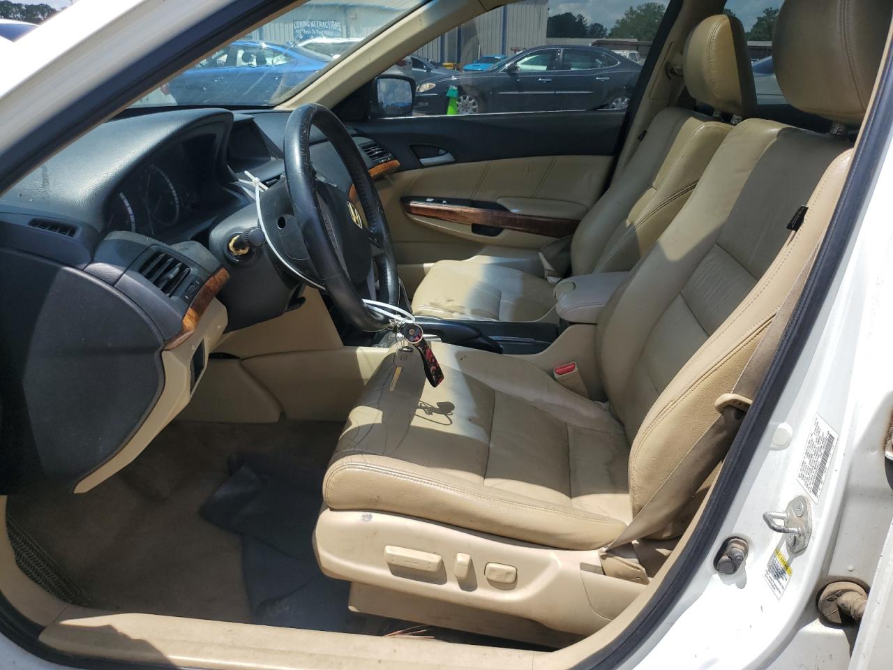 2011 Honda Accord Exl VIN: 1HGCP2F81BA036621 Lot: 64525975