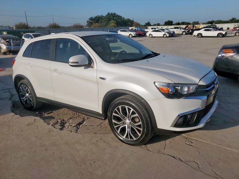  MITSUBISHI OUTLANDER 2019 Белы