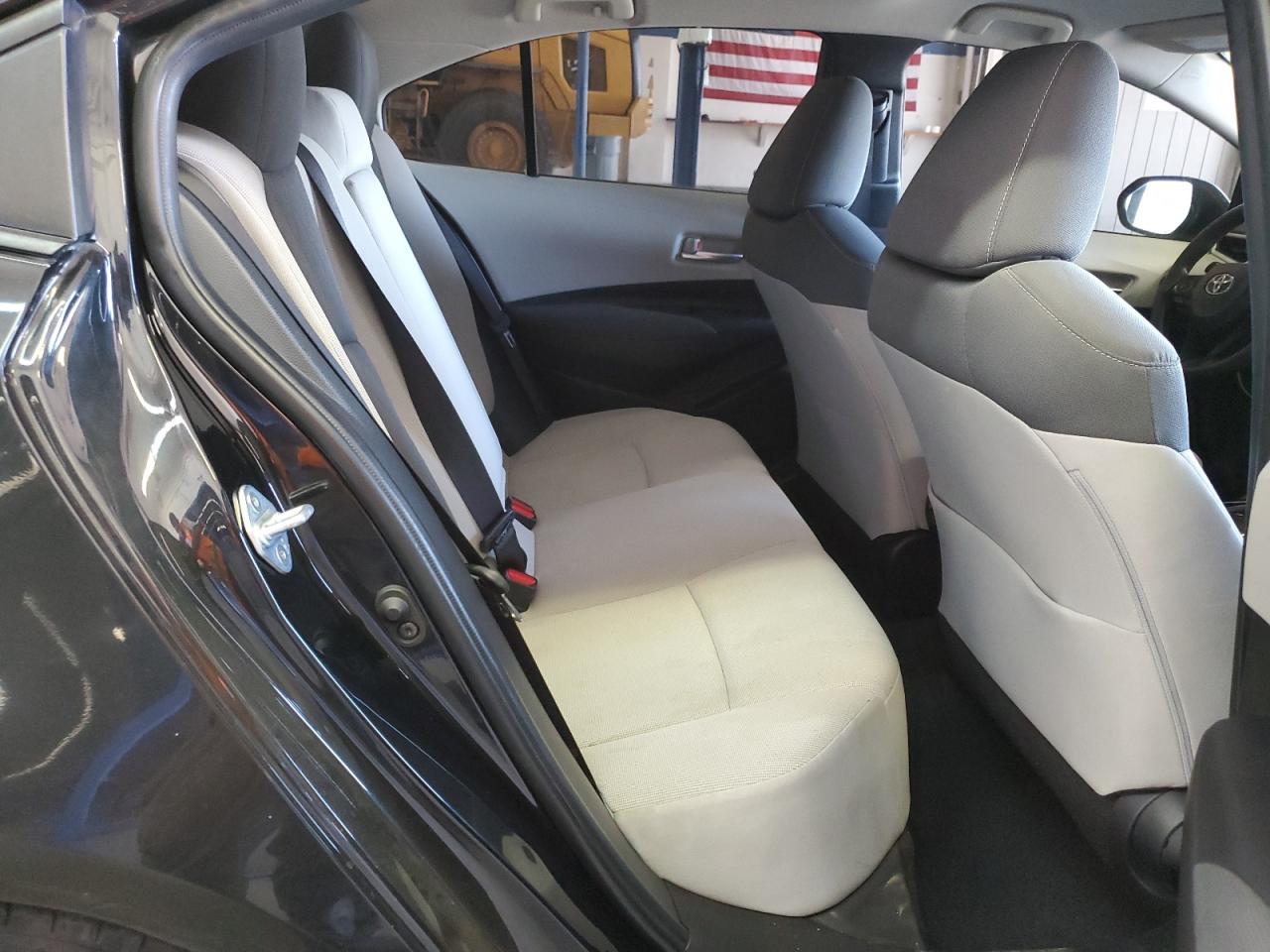 2020 Toyota Corolla Le VIN: JTDEPRAE9LJ049230 Lot: 65400525