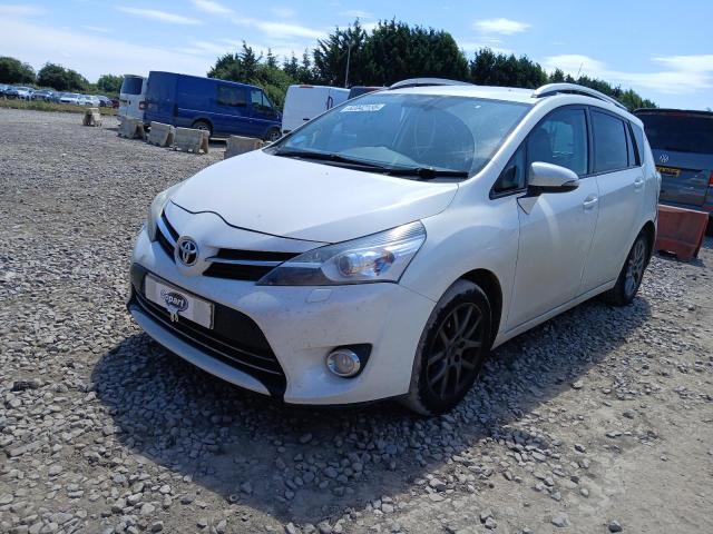 TOYOTA VERSO EXCE 2013
